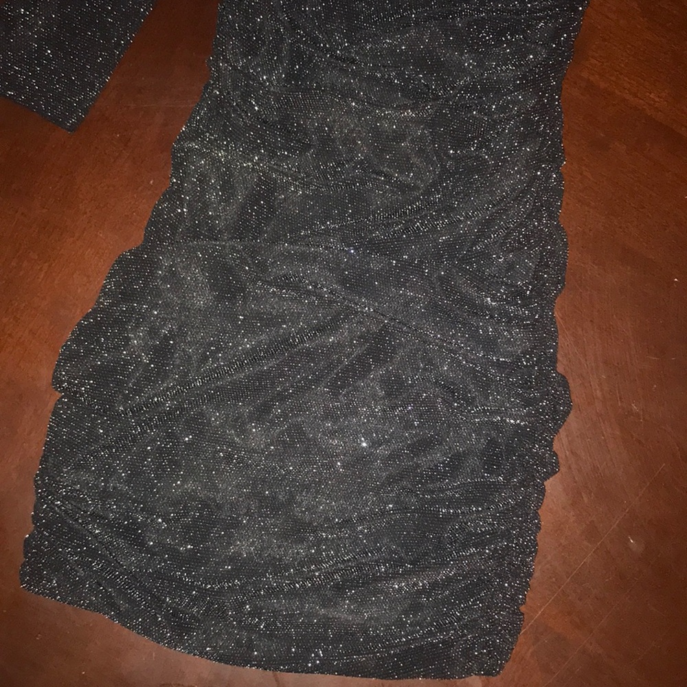 Dress - Picture 4 of 5